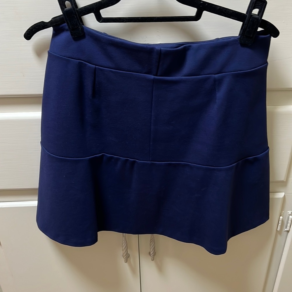 Navy Vineyard Vines Formal Skirt